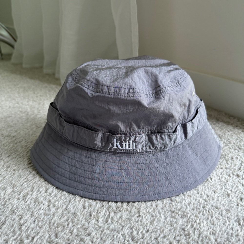 Kith Wrinkle Nylon Serif Bucket Hat | Indigo
